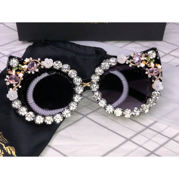 Mincl Embellished Sunglasses OS - Picture 2 of 8